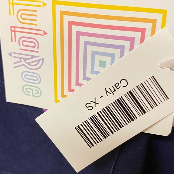 ⚡️FLASH SALE⚡️NWT LuLaRoe Carly Polkadots XS - Picture 5 of 6